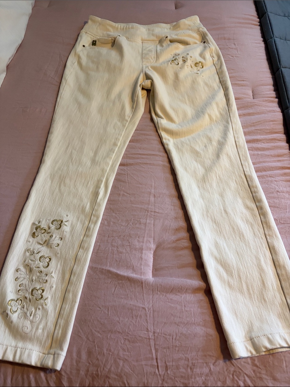 Belle Kim Gravel cream embroidered jeans
